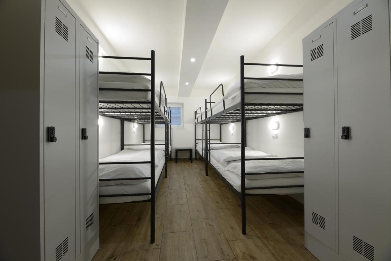 Hostel One Eperjes Kültér fotó